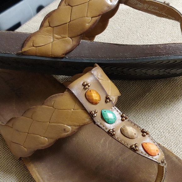 Clarks Shoes - Clark's distressed sandals sz.9M